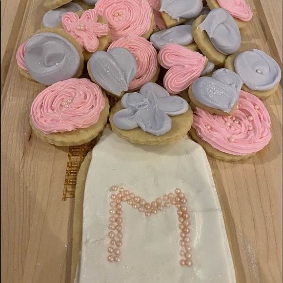 Meet your Posher, Moni - Picture 1 of 1